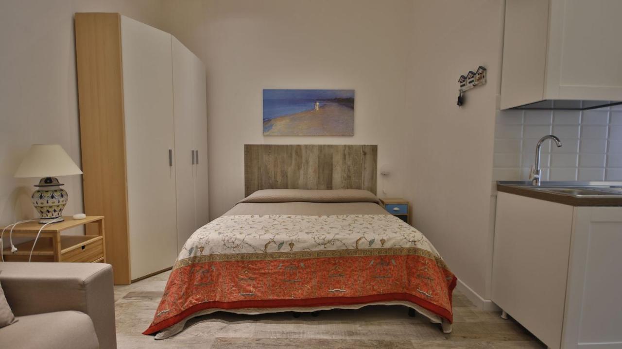 Casa Levante A 75 Mt Dalla Spiaggia Monopoli Exterior foto